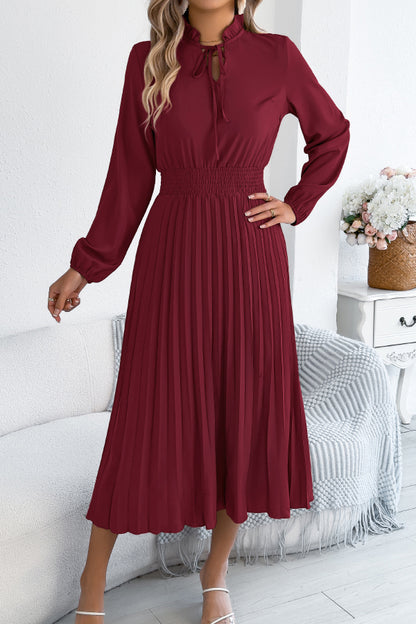 Cardydony Women's Solid Color Long-sleeved Fitted Waist Pleated Elegant Midi Dress