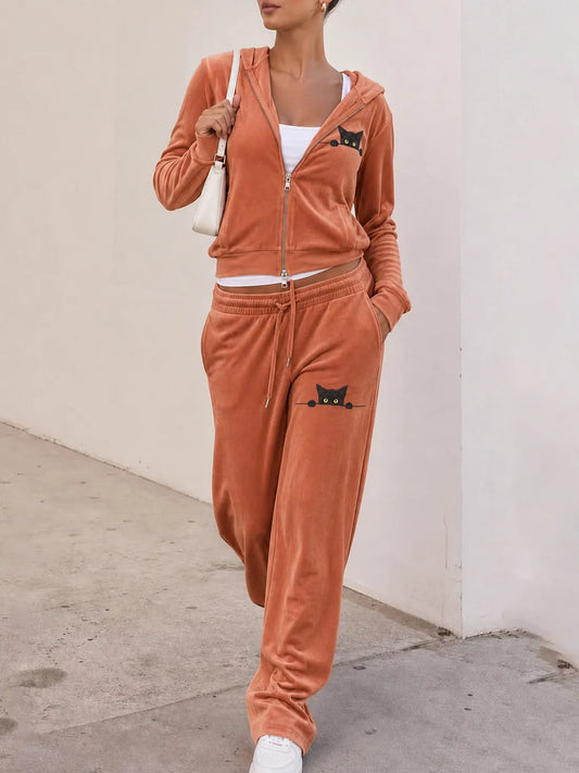Cardydony Women's Voyeuristic Black Cat Art Print Velvet Two Piece Set