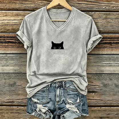 Cardydony Vintage Peeping Black Cat Art Casual V-neck T-shirt