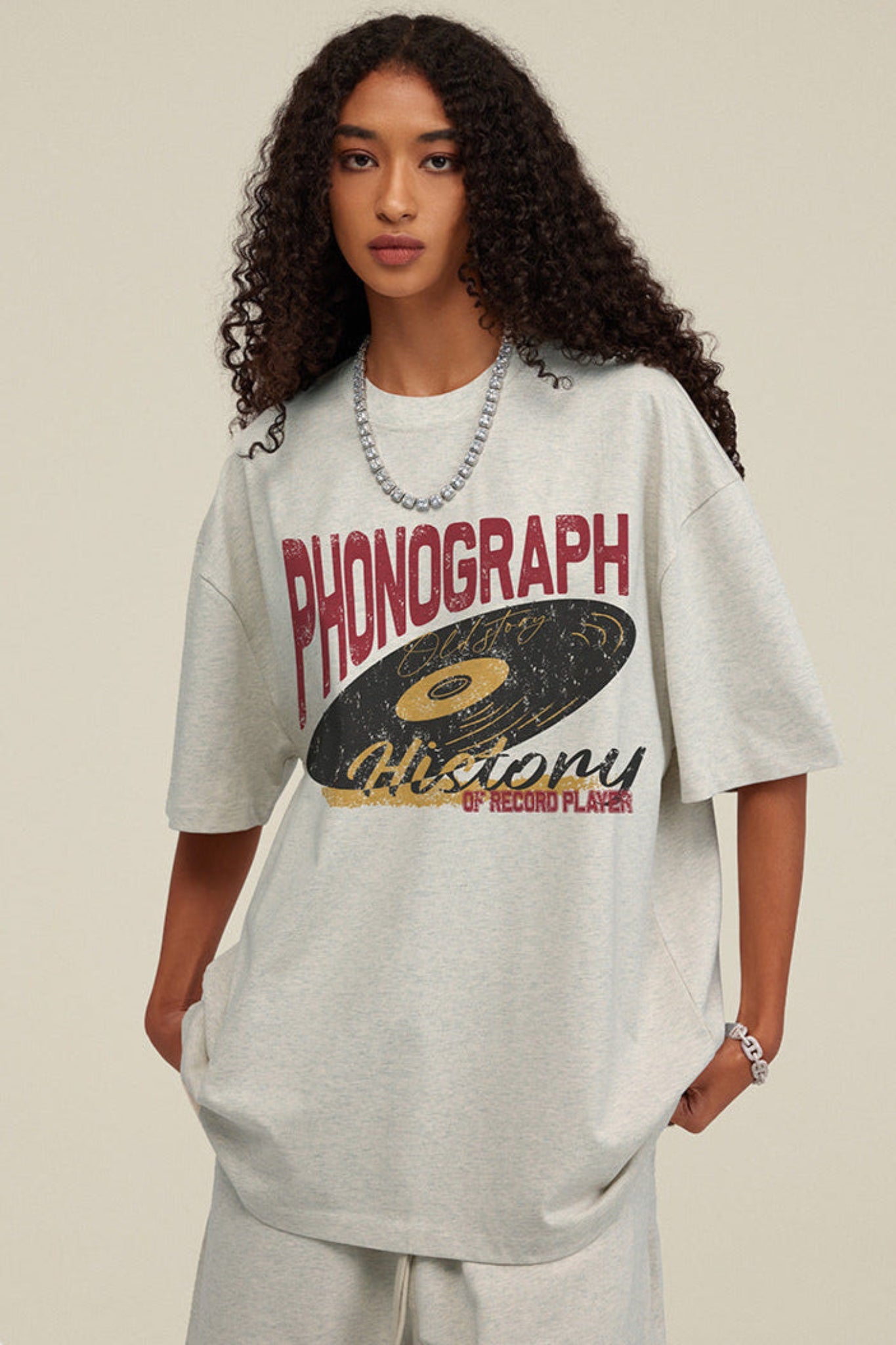 ardydony Women's Phonograph Graphic Tee – Oversized Streetwear T-Shirt for Women